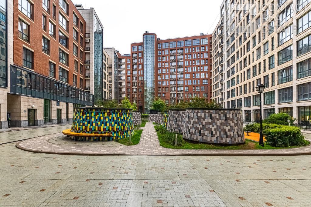 Малая Пироговская ул., д. 8, «Баррин Хаус» (Barrin House)