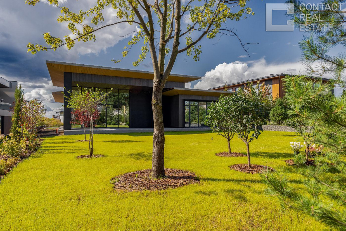 Ренессанс парк