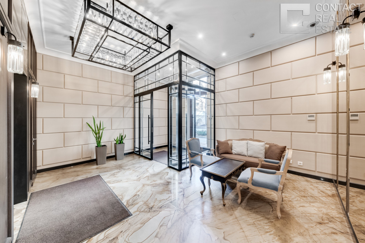 Б. Афанасьевский пер., д. 28, «Афанасьевский»