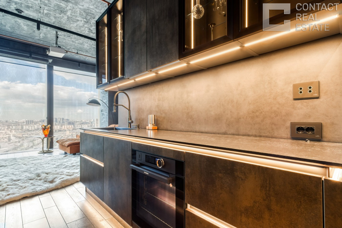 1-й Красногвардейский пр., уч. 17-18, «NEVA TOWERS» (Нева Тауэрс)