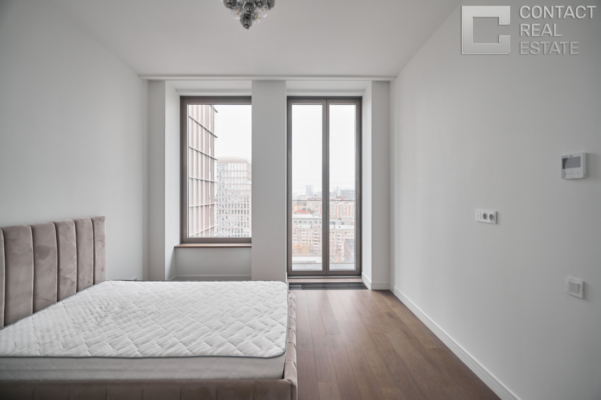 Костикова ул., д. 4, корп. 3, «Лаки» (Lucky)