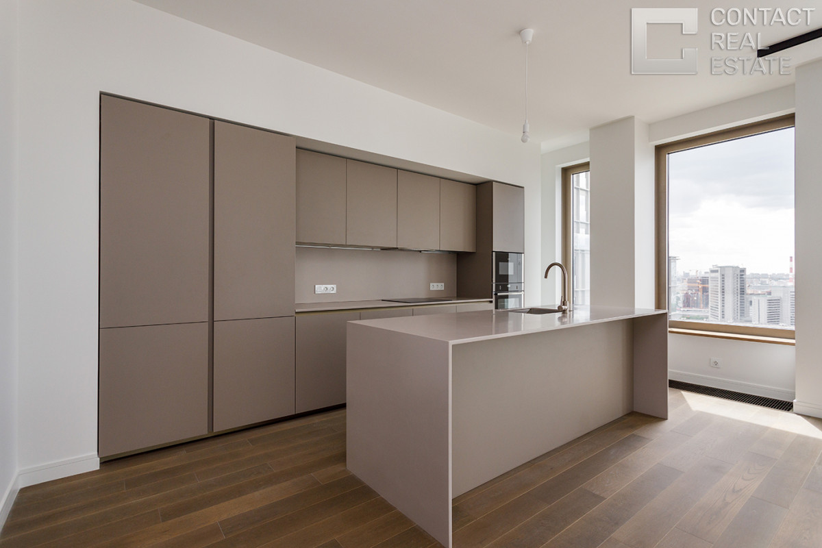 Костикова ул., д. 4, корп. 5, «Лаки» (Lucky)