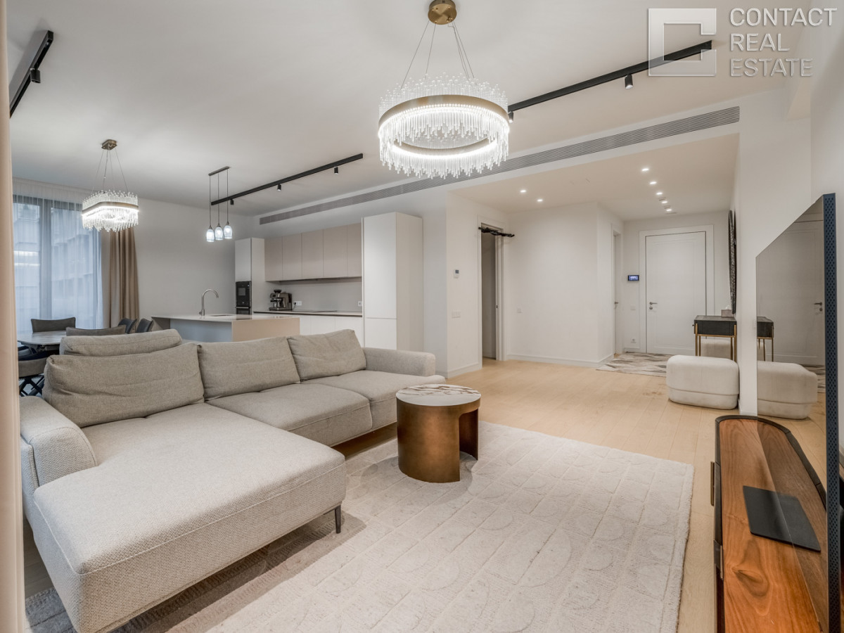 2-я Звенигородская ул., вл. 12, «Лаки» (Lucky)