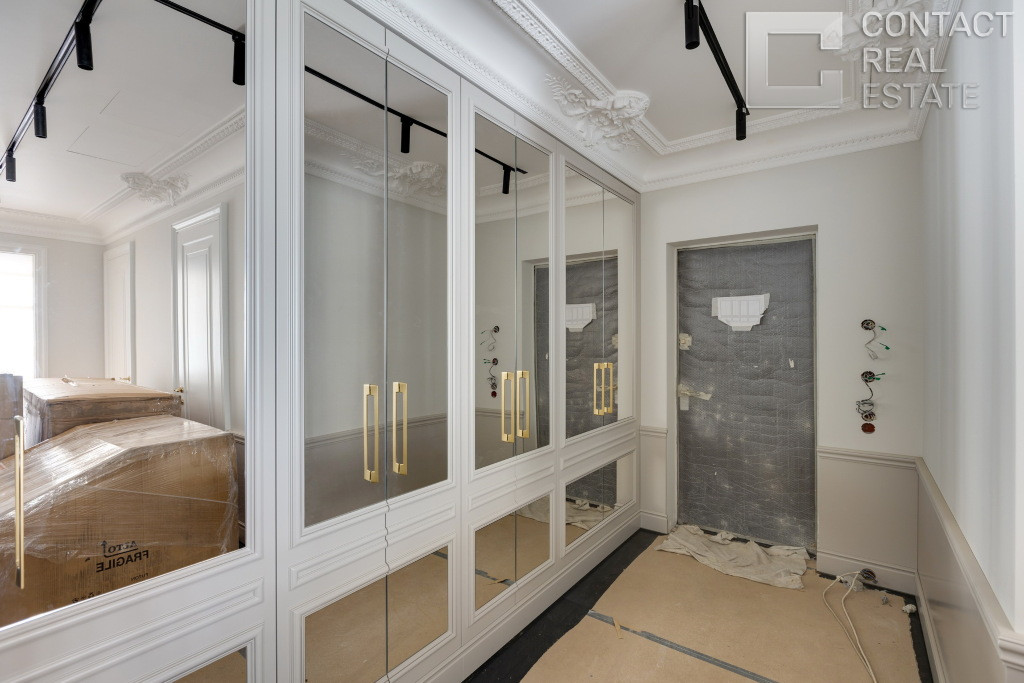 Погодинская ул., д. 2, «Жизнь на Плющихе»