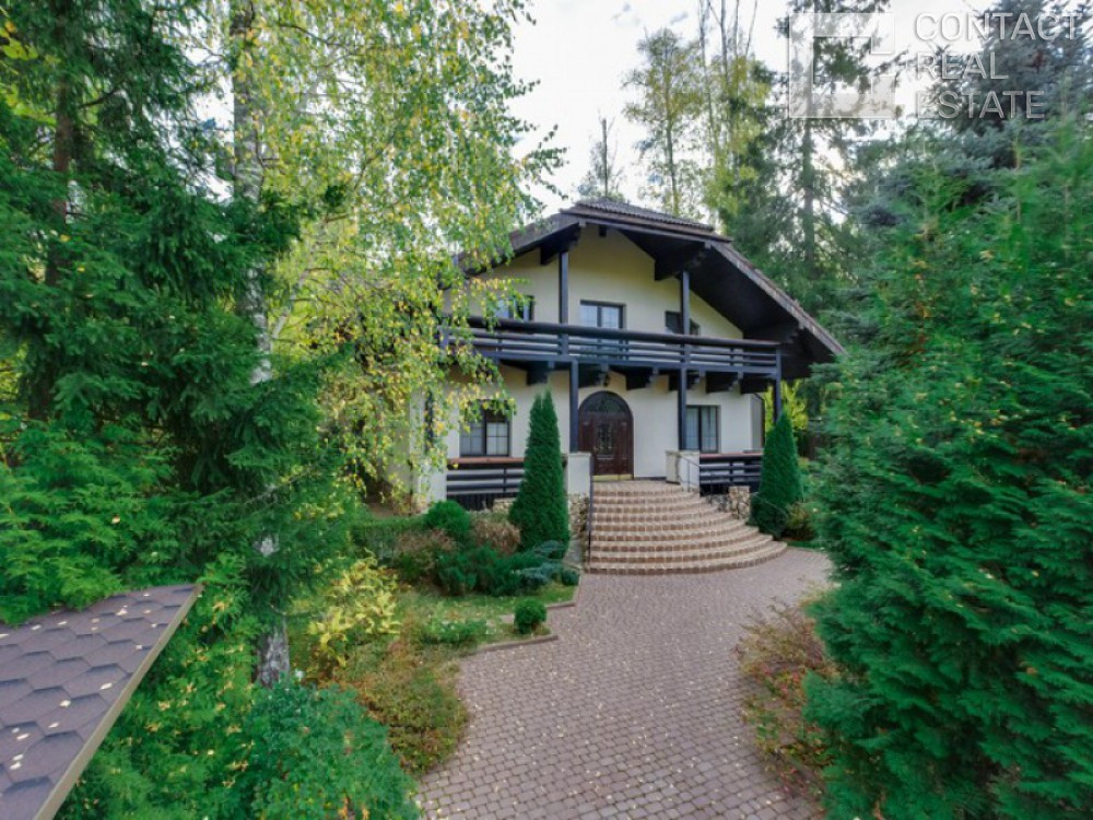 Изумрудный век